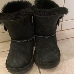 Ugg Black Bailey Button Boot, size 7 Toddler (USA)